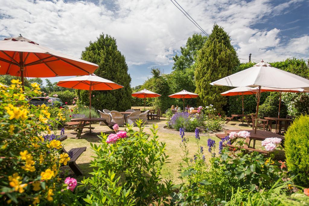 ריקסמנסוורת' Bedford Arms Hotel מראה חיצוני תמונה