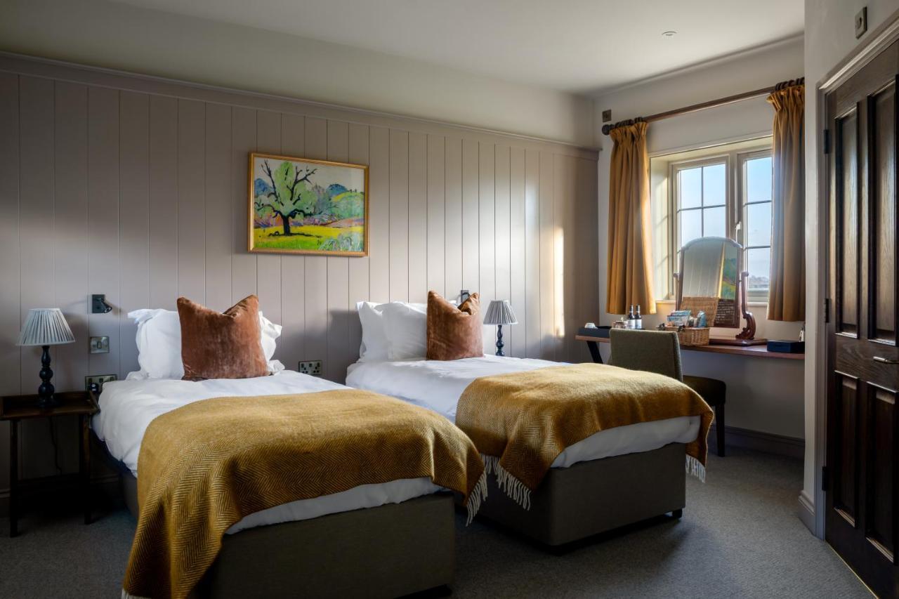 ריקסמנסוורת' Bedford Arms Hotel מראה חיצוני תמונה